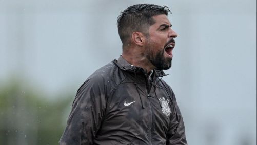 António Oliveira vai utilizar amistoso contra o Londrina como preparação para a estreia na Copa Sul-Americana