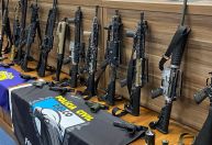 Arsenal apreendido com “Bonde do Zinho” seria utilizado em guerra por expansão da milícia