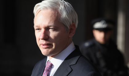 Líderes mundiais reagem à libertação de Julian Assange