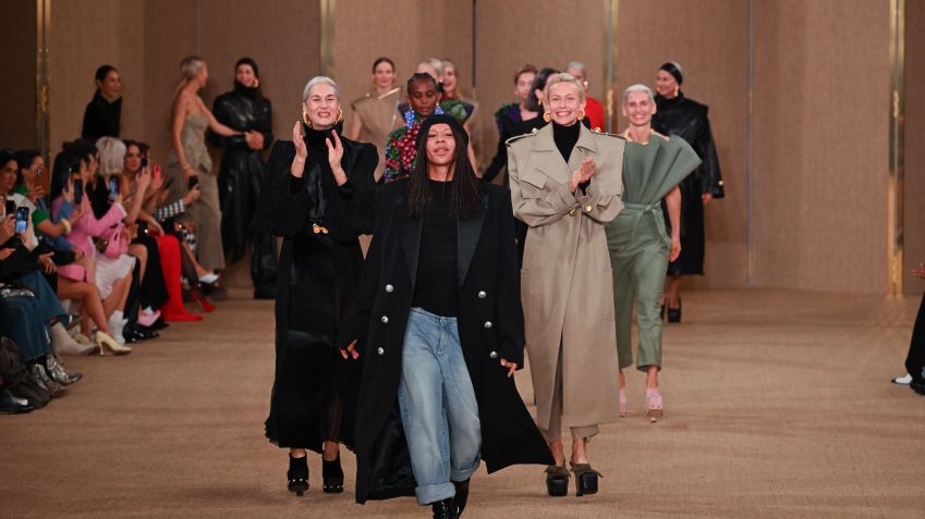 Desfile Balmain na Semana de Moda de Paris 2024 / Yanshan Zhang/Getty Images