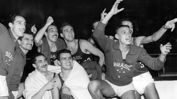 Seleção Brasileira de Basquete Masculino foi bronze em Londres-1948 / Arquivo / CBB