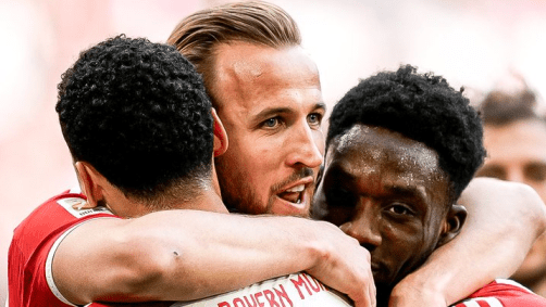 Harry Kane marcou três gols em goleada do Bayern