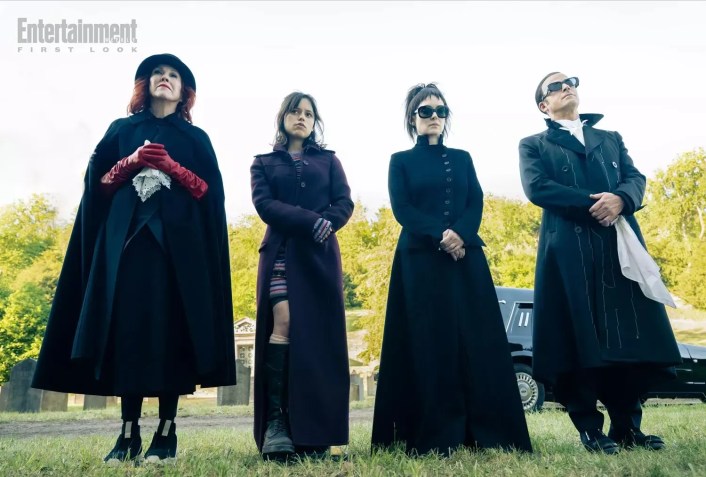 Primeiras fotos do elenco caracterizado para "Os Fantasmas Se Divertem 2" são divulgadas. / PARISA TAGHIZADEH/WARNER BROS. via Entertainment Weekly