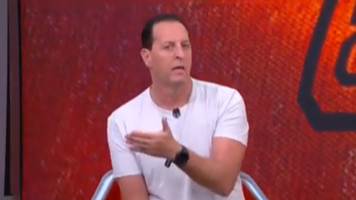 Benjamim Back, apresentador do Domingol com Benja