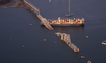 Ponte que caiu sobre navio nos EUA há dois meses deve ser implodida neste domingo