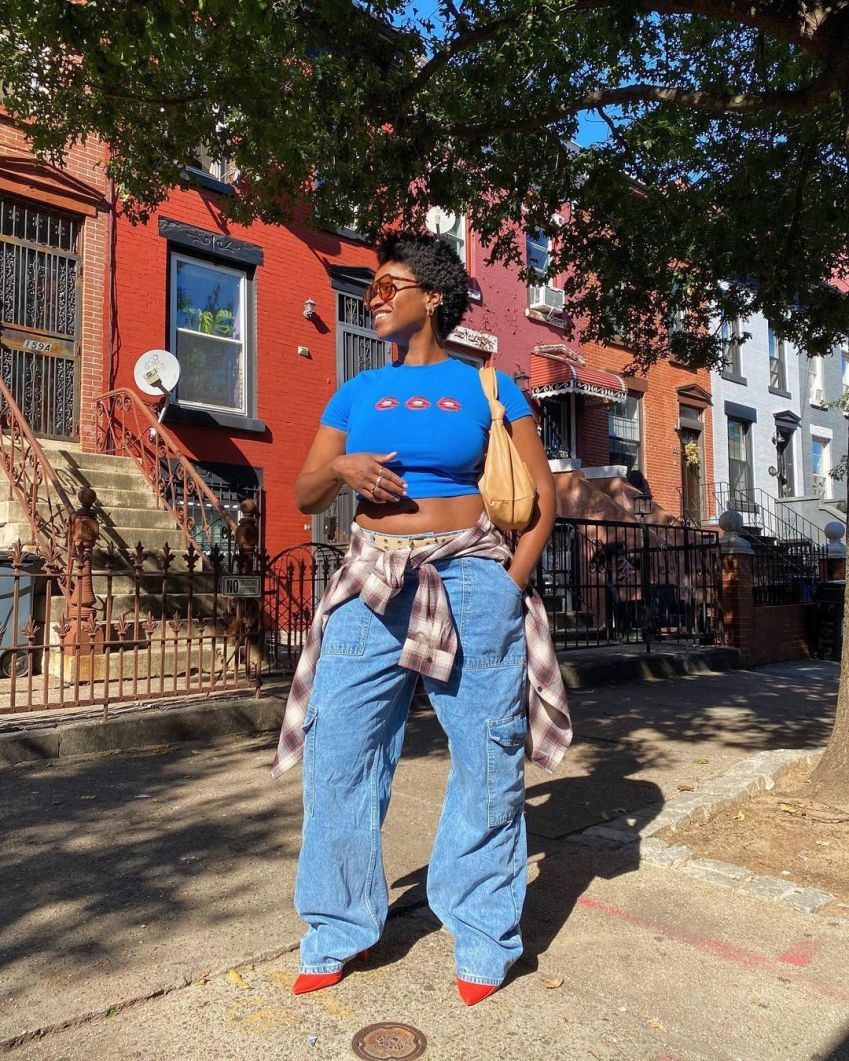 Calça cargo é opção para looks do Lollapalooza 2024 / Reprodução/Yolande Macon/Instagram