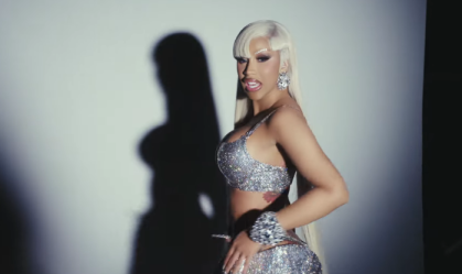 "Like What": Cardi B retorna à música em single com sample de Missy Eliot