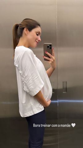 Carol Celico compartilha clique da terceira gestação / Reprodução/Carol Celico/Instagram