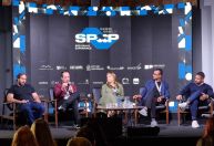 SXSW 2024: caminho para Brasil inovar passa por favelas, diz Edu Lyra