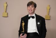 Após quase um ano, Cillian Murphy diz que ainda não acredita que ganhou Oscar