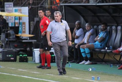 Cláudio Tencati: técnico do Criciúma