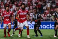 Volante do CRB conta por que saiu de jogo contra o Athletic: 