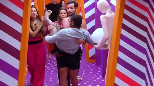 Davi recebe atendimento médico no BBB24