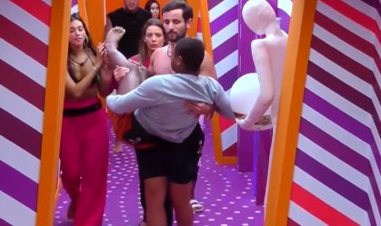 Davi recebe atendimento médico no BBB24