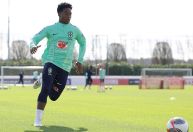 Astro inglês compara Endrick a ídolo da Seleção: 