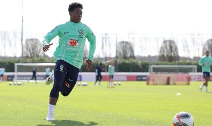 Endrick no treino do Brasil