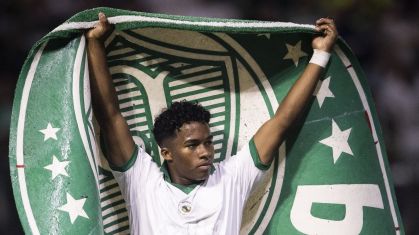 Endrick comemora o gol da vitória sobre o Novorizontino
