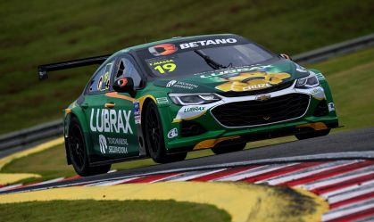 Com a vitória, Felipe Massa assumiu a liderança do campeonato