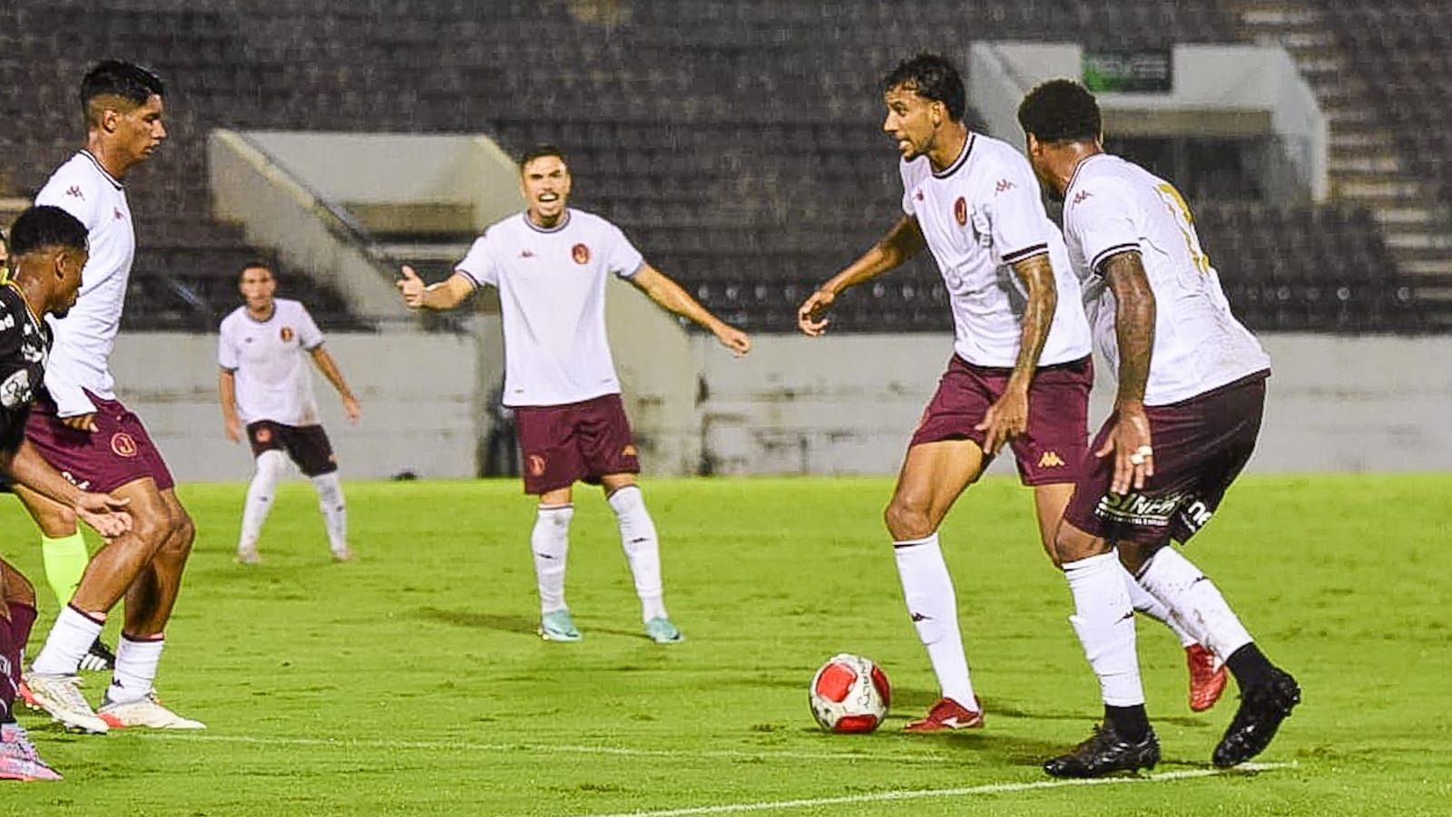 Juventus eliminou a Ferroviária nos pênaltis pelas quartas de final