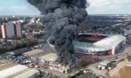 Prédio ao lado do estádio do Southampton sofreu incêndio