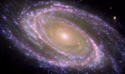 Com referência a "Barbie", Nasa divulga fotos de galáxia rosa; entenda