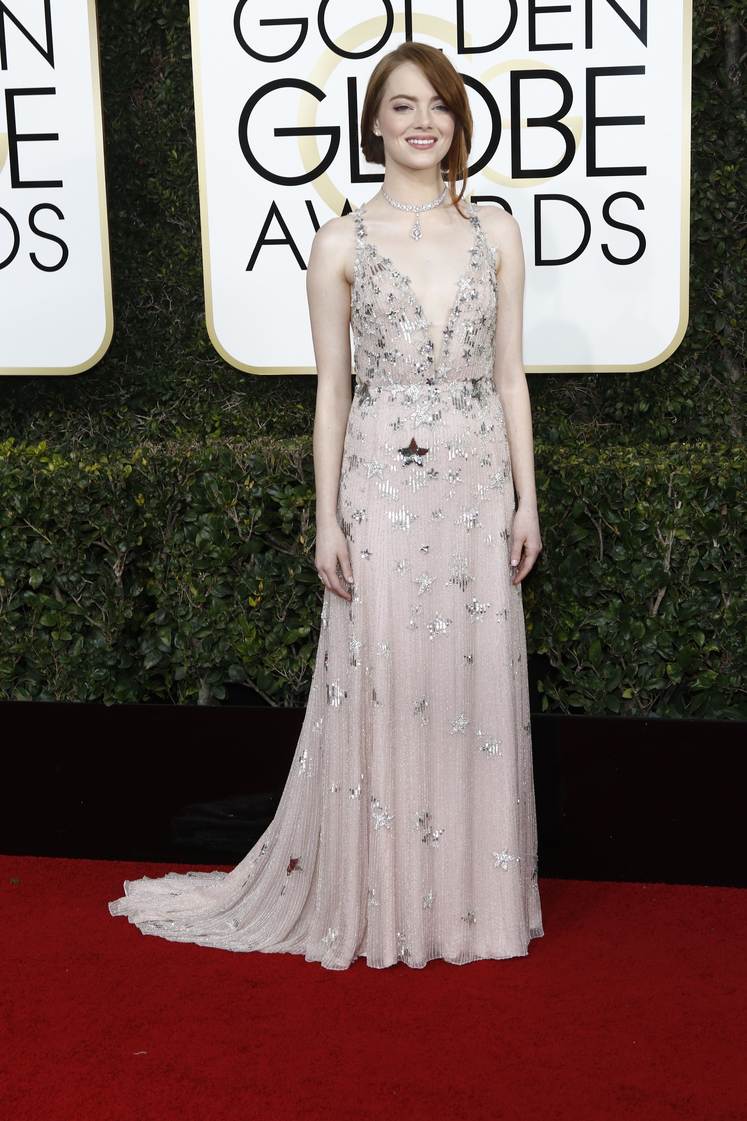 Emma Stone no Globo de Ouro 2027 / Hubert Boesl/picture alliance via Getty Images