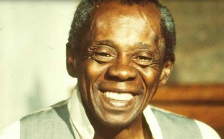 Grande Otelo interpretou Chico na primeira versão de "Renascer" / Reprodução/Globo