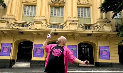 Após morte de avô, Tiago Abravanel cancela participação em sessões de musical