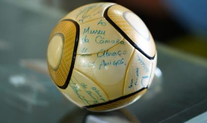 8/1: STF tem maioria para condenar réu que furtou bola assinada por Neymar