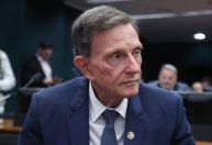 Bancada evangélica corre para aprovar PEC das Igrejas no Congresso antes da Páscoa