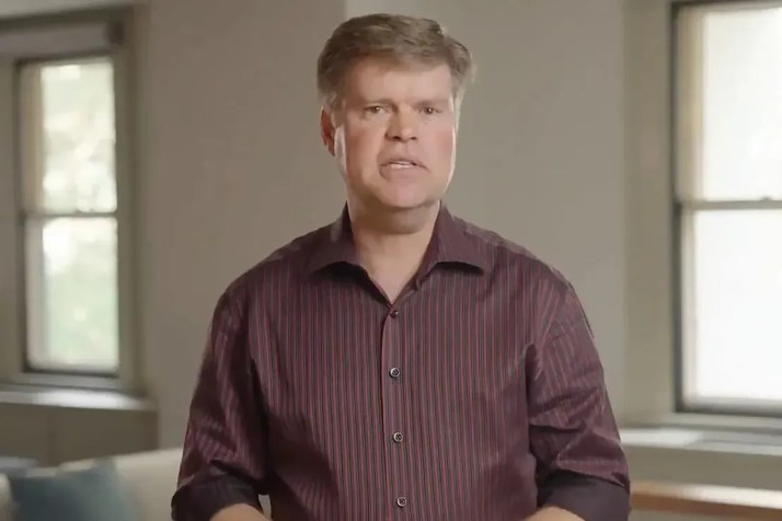 Captura de tela do vídeo mostra o candidato presidencial democrata Jason Palmer, que venceu pelo partido na Samoa Americana / Jason Palmer/X