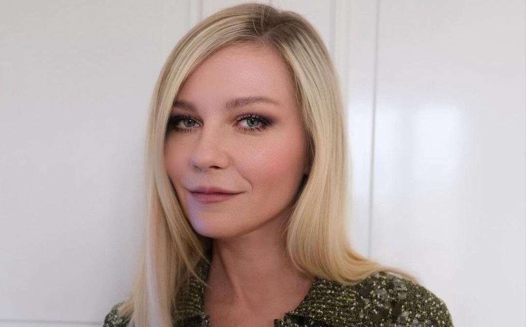 Kirsten Dunst mantém espírito de líder de torcida 24 anos após filme ...