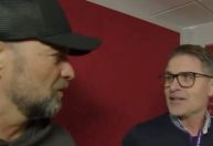 Vídeo: Klopp se irrita com jornalista e deixa entrevista: "Pergunta burra"