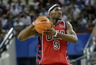 Oscar Schmidt ou LeBron James: quem tem mais pontos no basquete?