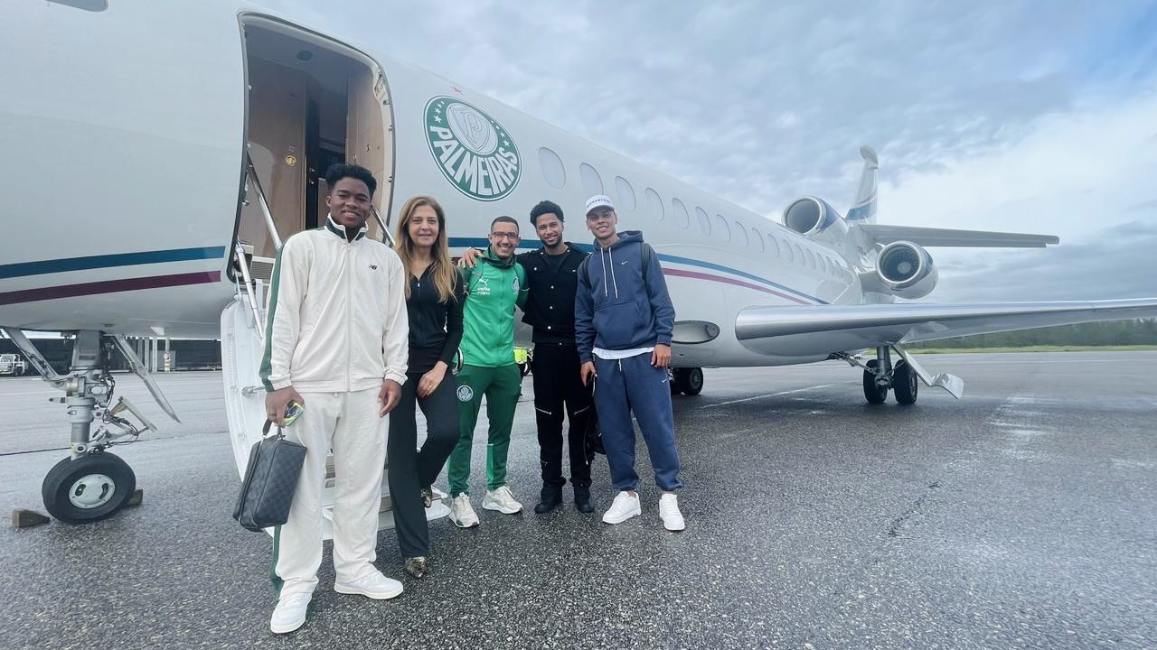 Leila e jogadores do Palmeiras
