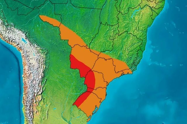 Nas áreas em vermelho, as temperaturas deverão ser superiores a 5 graus acima da média; nas regiões em laranja, a temperatura deverá ficar de 3 a 5 graus acima da média / Reprodução/Climatempo