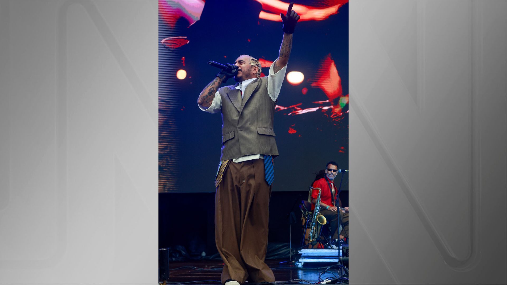 Marcelo D2 se apresentou no palco alternativo do Lollapalooza e o público composto de muitos jovens e fãs da antiga cantaram seus sucessos / Tomzé Fonseca/Agnews