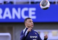 Mbappé nega acerto com Real Madrid e faz mistério sobre Paris 2024