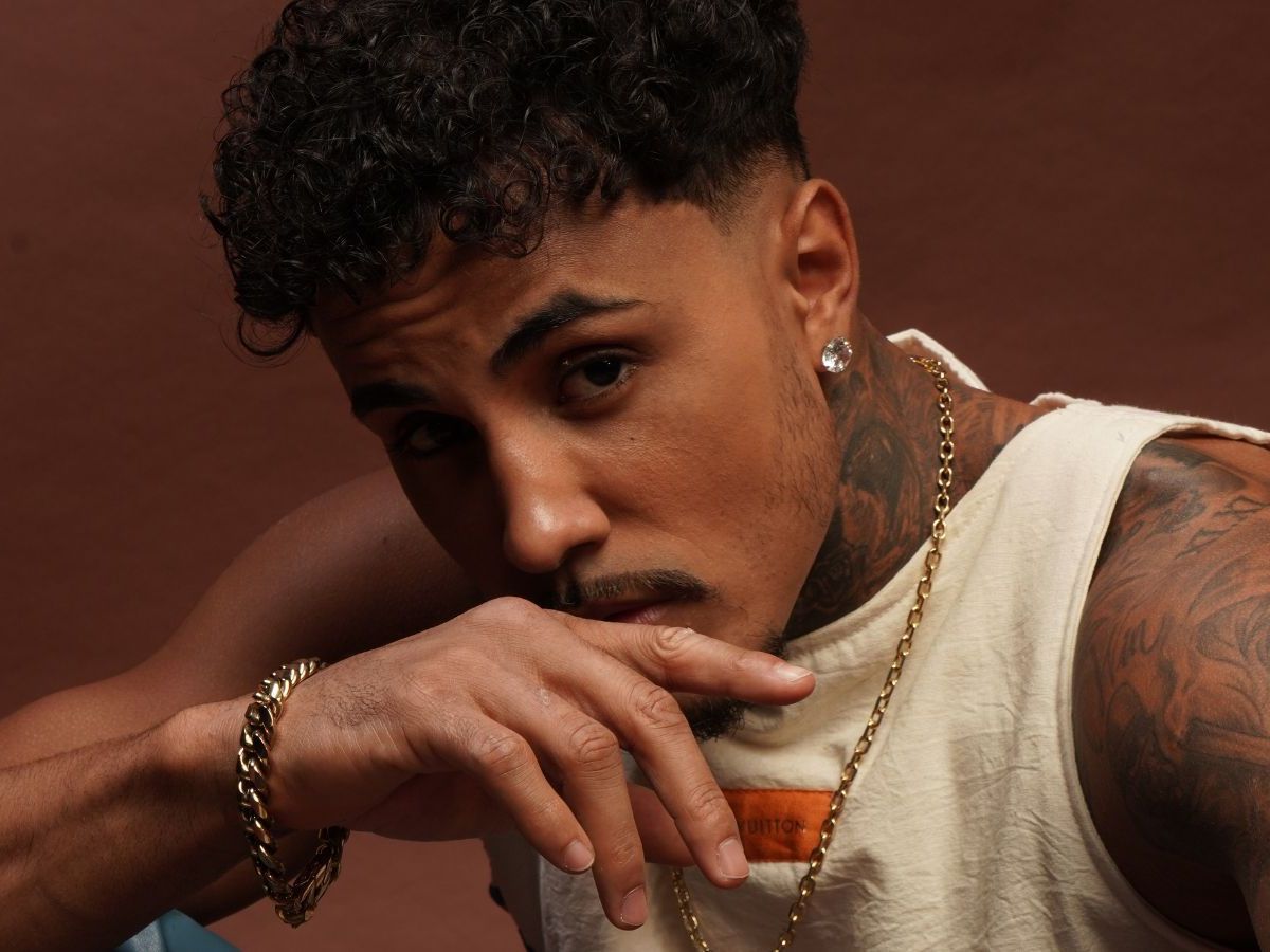 MC Livinho fala de recuperação após acidente e cita planos para o The Town | CNN Brasil
