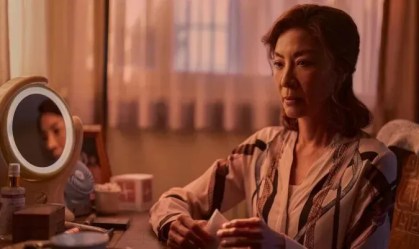 Michelle Yeoh, de "Wicked", sobre não poder engravidar: "Me sinto um fracasso"