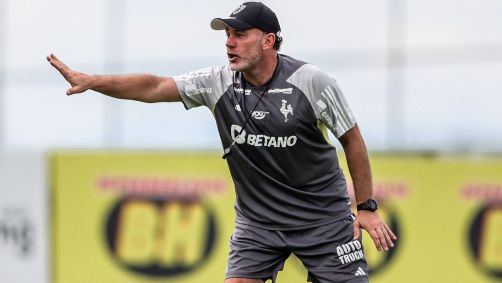 Gabriel Milito comanda treino do Atlético-MG nesta quarta-feira (27)