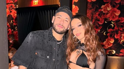 Neymar compareceu à festa de aniversário da cantora Anitta, em Miami
