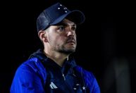 Cruzeiro estreia na Sul-Americana na altitude de Quito em meio à final do Mineiro