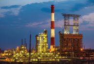 Drones ucranianos atingem refinaria de petróleo russa, diz governo regional