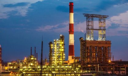 Drones ucranianos atingem refinaria de petróleo russa, diz governo regional