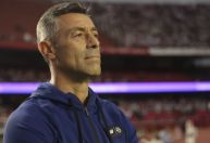 Santos anuncia técnico Pedro Caixinha para 2025