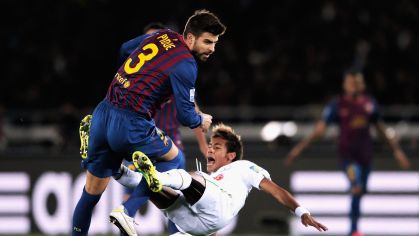 Piqué contra Neymar na final do Mundial de Clubes de 2011