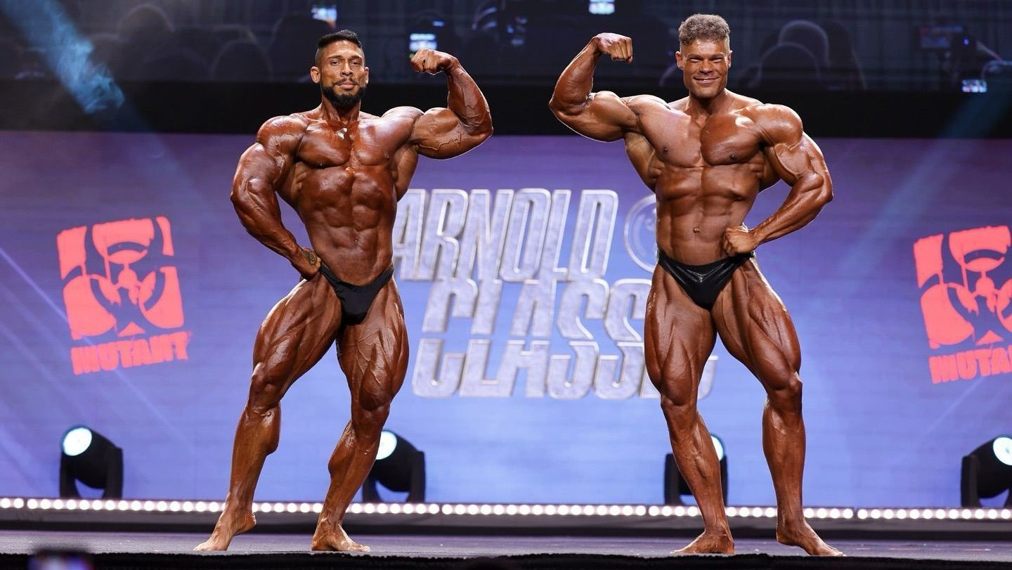 Ramon Dino e Wesley Vissers durante o Arnold Classic Ohio 2024