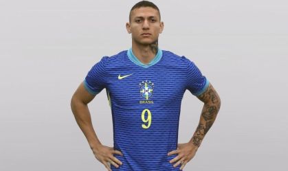 Amarelo ou azul? Brasil define camisa para estreia contra a Inglaterra