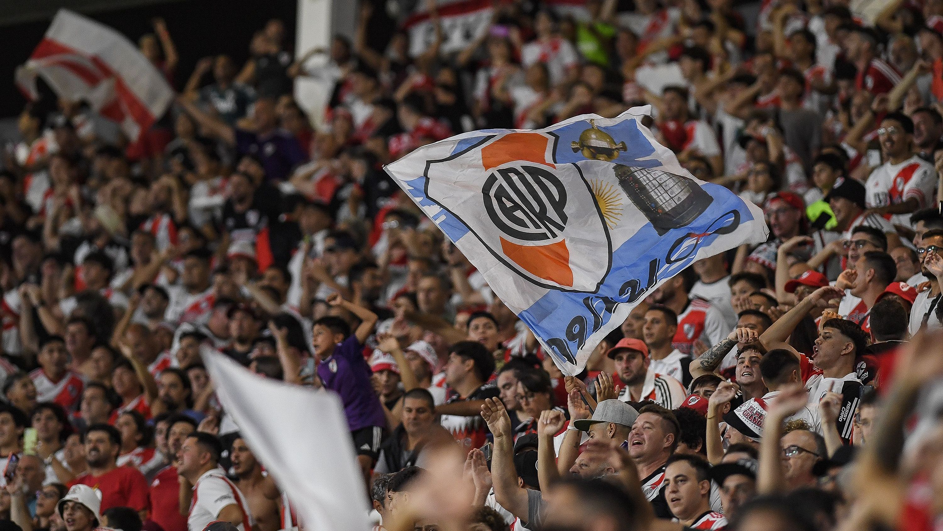 River Plate e Estudiantes se enfrentarão na Supercopa da Argentina